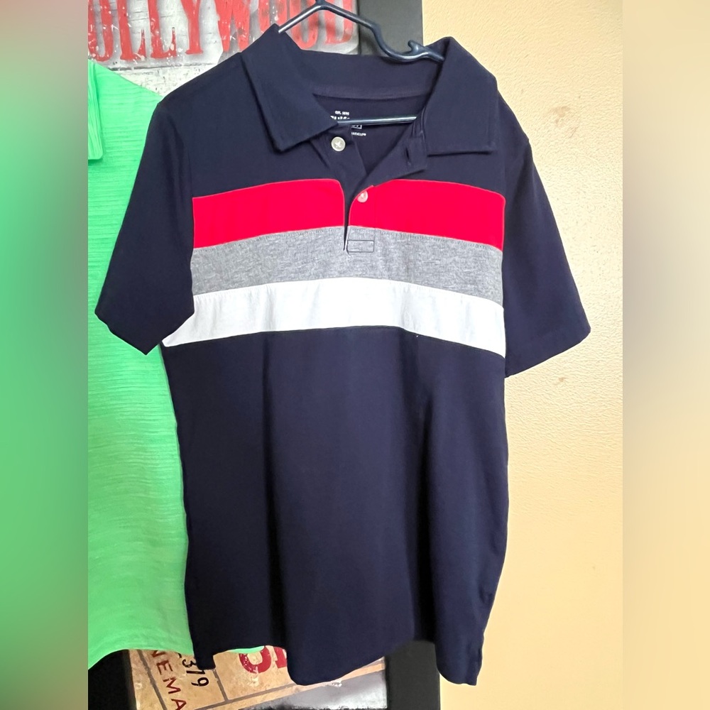 4 items Little Kids 7/8 years old ( 2 Tommy Bahama Cotton 1 Champion  1 OshKosh) - Picture 7 of 7